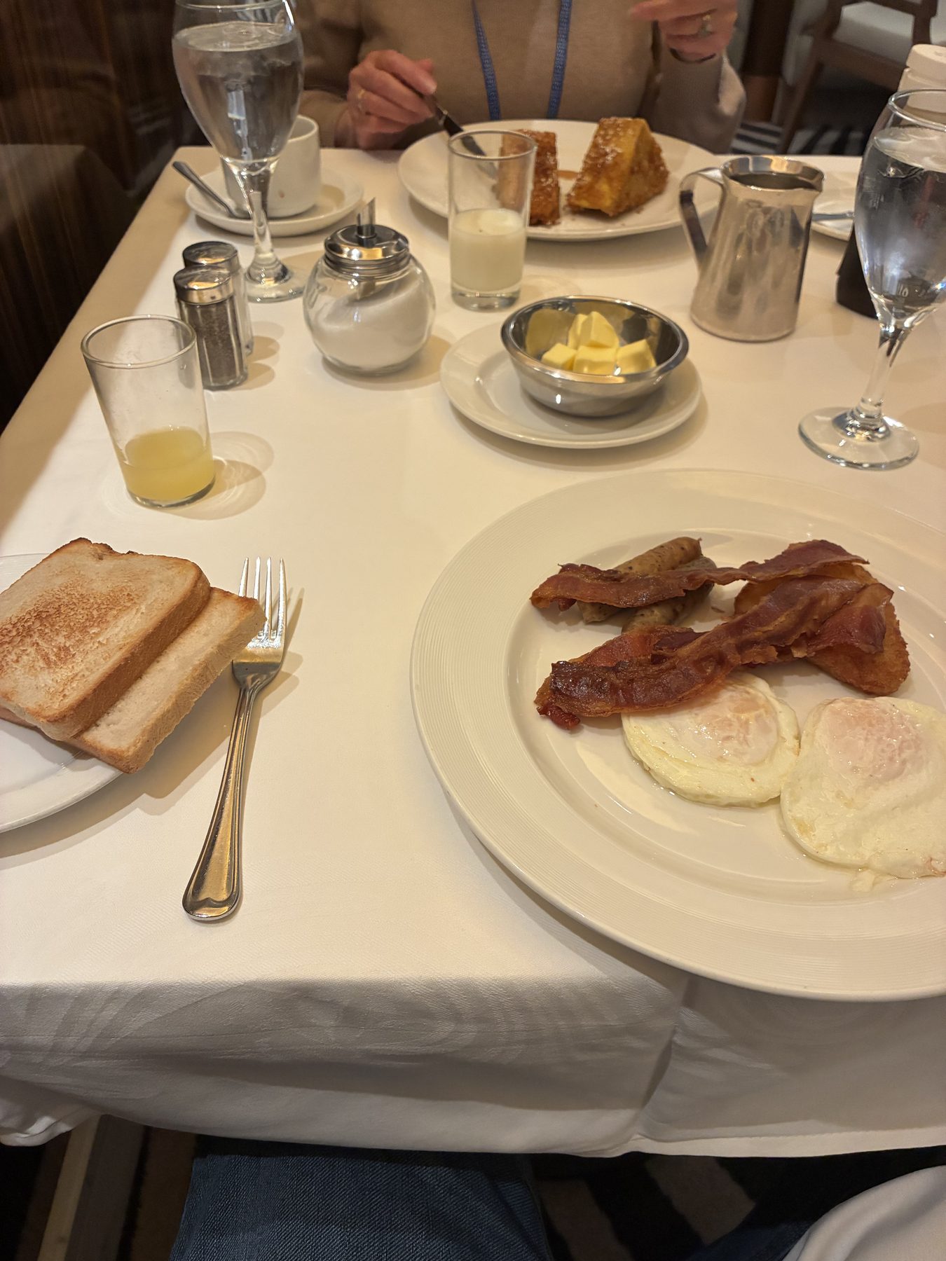 Breakfast in the dining room